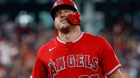 Los Angeles Angels Mike Trout Back Scratched Misses Fourth Straight Game Abc7 Los Angeles