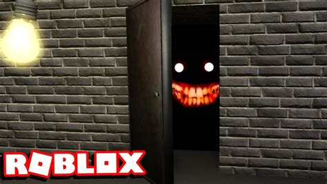 Whats Behind This Door In Roblox Will Disturb You Youtube