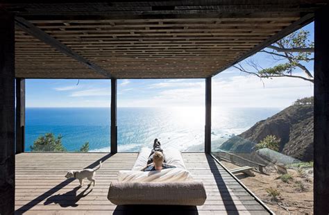 Stunning Contemporary Weekend Escape On The Edge Of A Cliff With Ocean Views Sea View House