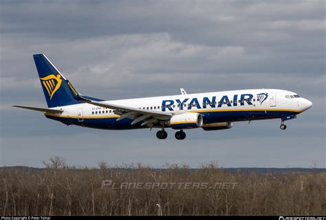 EI ENA Ryanair Boeing 737 8AS WL Photo By Peter Tolnai ID 1599822