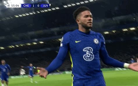 Chelsea Gifs Find Share On Giphy