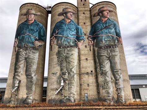 Painted Silos Are Turning The Outback Into An Alfresco Art Gallery Silos Art Gallery Barn Art