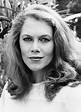 22 Photos of Kathleen Turner When She Was Young
