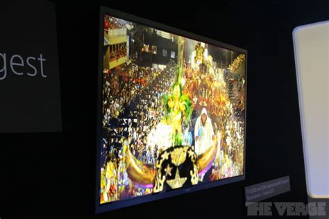 A Closer Look At Sonys Ultra High Definition 56 Inch 4k Oled Tv The