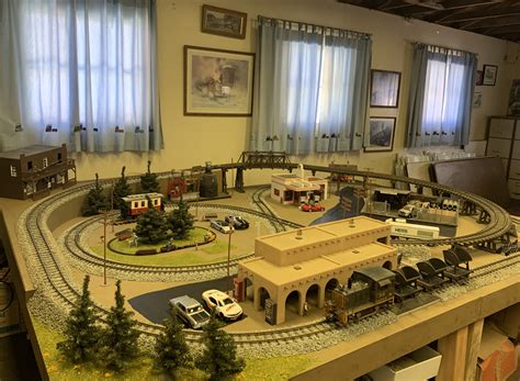Large Scale Indoor Club Layout Trains
