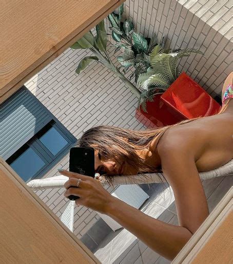 Sof A Suescun En Topless Burla La Censura De Marca Com