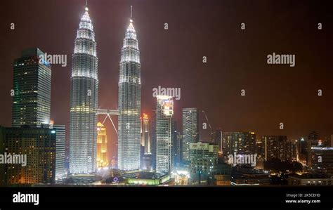 Petronas Towers At Night Kuala Lumpur Malaysia Stock Photo Alamy