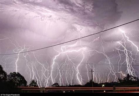 Insane Lightning Storm Engulfs Brisbane In Pictures And Videos