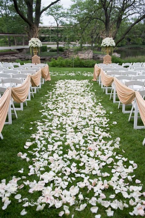This Was A Gorgeous Outdoor Ceremony A Fabric Lined Aisle Complete