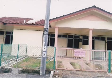 Kebijakan lelang bank, salah satunya dengan melihat pertimbangan kolektibilitas. Lelong Harta Malaysia: Auction House (Rumah Lelong Kulim ...