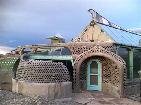 The Phoenix Earthship Earthships Are 99 Sustainable Houses Made From