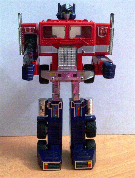 Are you sure you want to view these tweets? OPMEGS: Pre-rub "Standard" G1 Optimus Prime