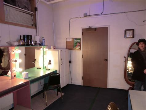 Living room items in spanish. Clean Dressing Room! | BAT Theatre BlogBAT Theatre Blog