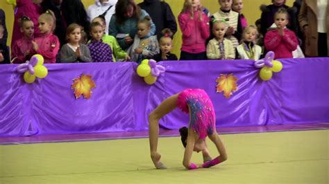 little gymnast in rose rose00045 imgsrc ru