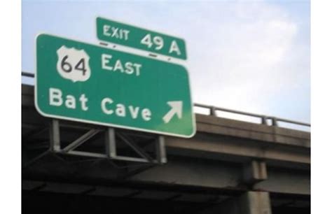31 Hilarious Street Signs You Have To See To Believe Slide 72