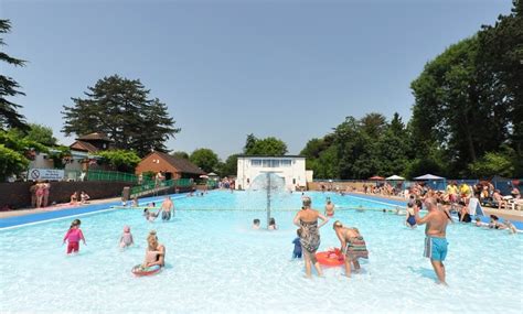Swimming pools can have all sorts of shapes and sizes and this would have to be one the smallest ones we've ever encountered. Droitwich Spa Lido Park | Mayflower