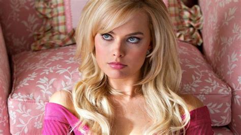 Margot Robbie Filming Sex Scene In Wolf Of Wall Street Was Embarrassing LADbible