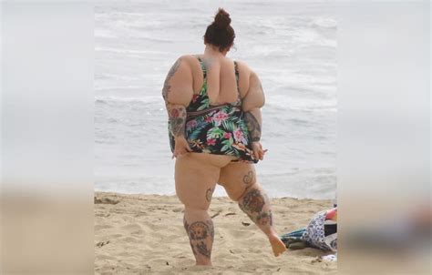 Plus Size Model Tess Holliday Hits Beach In Swimsuit
