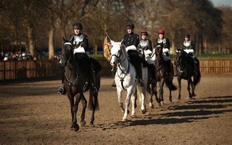 A Day In The Life Of The Household Cavalry Mounted Regiment