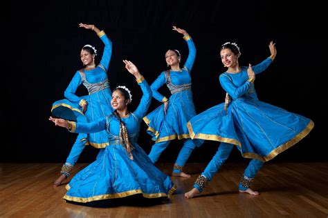 Top 10 Ancient Dances Of India | Stillunfold