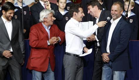 Their contest in the first set was gruesome as they provided equally strong answers to the imposed questions by the other. Stimmungsvolle Eröffnungsfeier und tolles Rahmenprogramm ...