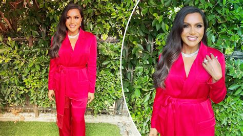 Mindy Kaling Shows Off Her Incredible Weight Loss