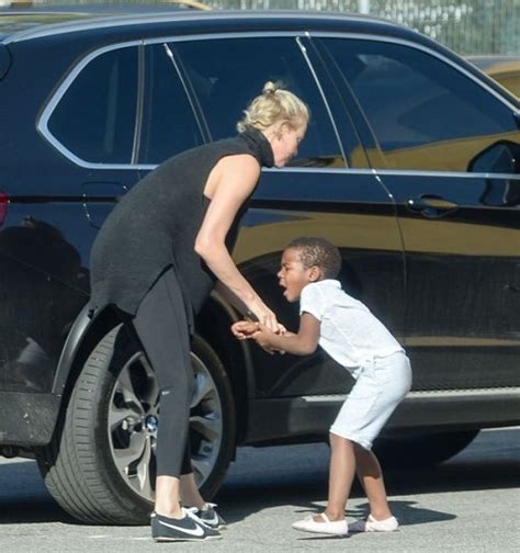 Charlize Therons 4yr Old Son Seen Dressed In Girls