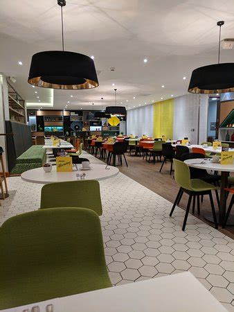 Guests are welcome to relax with a beverage on the bar's terrace. Holiday Inn London-Gatwick Airport (Horley) - Hotel ...