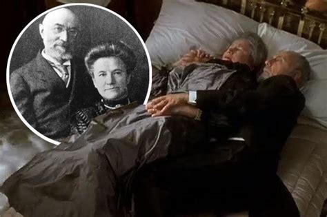 Titanic True Story What Happened To Couple On Bed As Ship Sank
