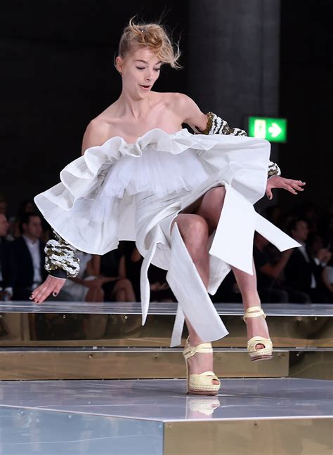 Model Falls At The Toni Maticevski Show At Australia Fashion Week Teen Vogue