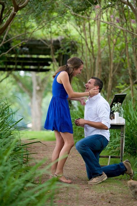 everything about this proposal is so adorable and her reaction is priceless sweet proposal