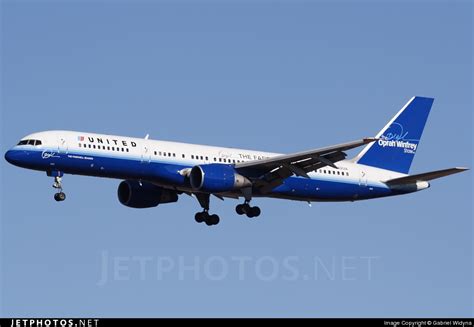 N542ua Boeing 757 222 United Airlines Gabriel Widyna Jetphotos