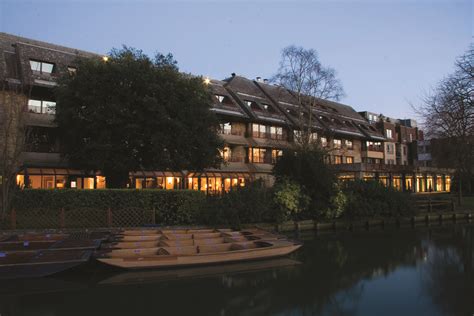 Doubletree By Hilton Hotel Cambridge Romantic Hotel Romantic Getaway