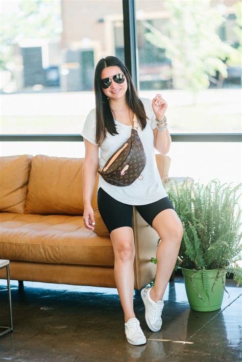 How To Style Bike Shorts Luxmommy Houston Fashion Beauty And Lifestyle Blogger