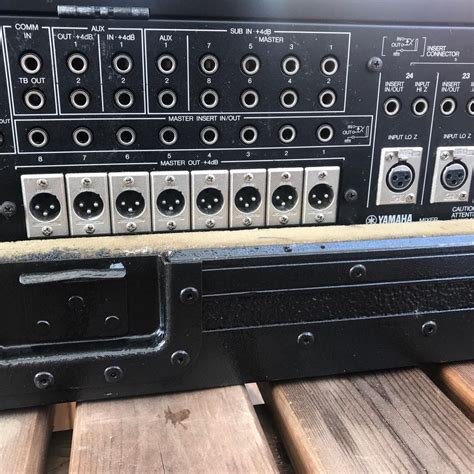 Yamaha 2408m Monitor Mixing Console In Mk42 Elstow Für £ 25000 Zum