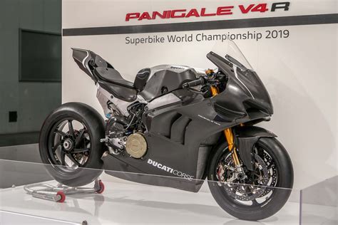 ducati panigale v4 rs19 is ready for racing duty asphalt and rubber