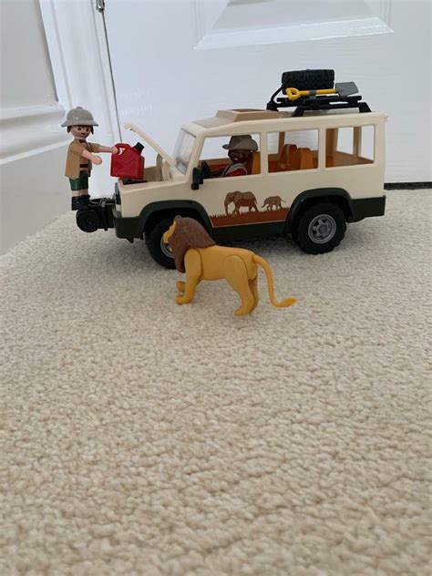 Playmobil Wild Life 6798 Safari Truck With Lions In Birtley County