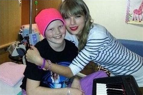 Taylor Swift Visits 10 Year Old Cancer Patient