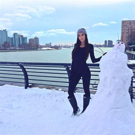 Jen Selter On Instagram “enjoying The Snow Day With My New Friend ️⛄️ Snapchat ️ Jenselter