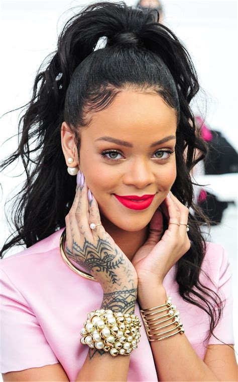 Aggregate More Than 73 Tattoo On Rihannas Hand Latest Vn
