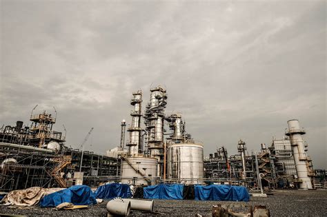 New Refinery May Transform Nigerian Economy If It Gets Enough Oil The Mail And Guardian