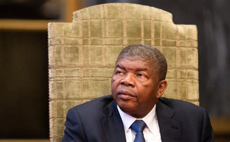 Presidente Angolano Exonera Secretários De Estado Da Defesa Das Águas