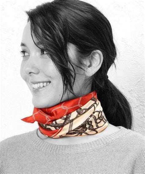 Pin By Manuela Begler On My Style Scarf Hairstyles Ways To Wear A Scarf Silk Satin Scarf