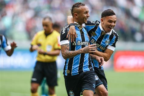 The top soccer leagues · never miss a game w/ dvr Grêmio vence o Palmeiras e se garante na Libertadores 2020