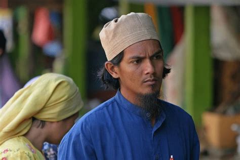 Weekly salat timings and monthly. mosques and prayer places in kuala lumpur malaysia
