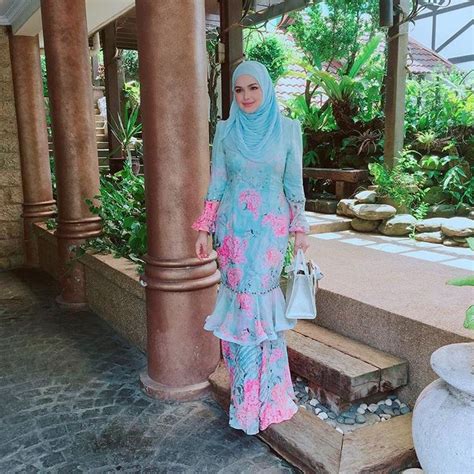Baju Raya Siti Nurhaliza Koleksi Raya Creacion Siti Nurhaliza Ketengahkan Konsep Art Deco