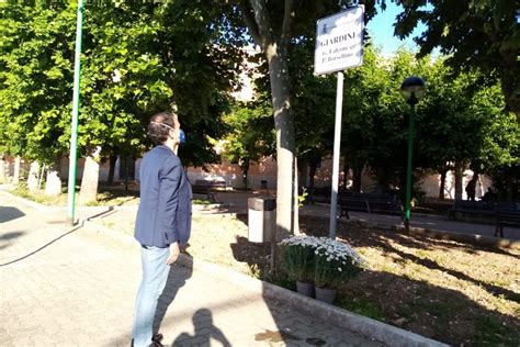 Vendesi appartamento sito al 5° piano su stabile di sei piani munito di ascensore. Terlizzi: Margherite bianche in onore dei magistrati ...
