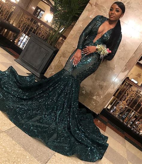 pin by 🛍𝒟𝓇𝒾𝒶 💋🅿️𝒢𝒱🌺👑 on slayed prom prom girl dresses long sleeve mermaid prom dress prom