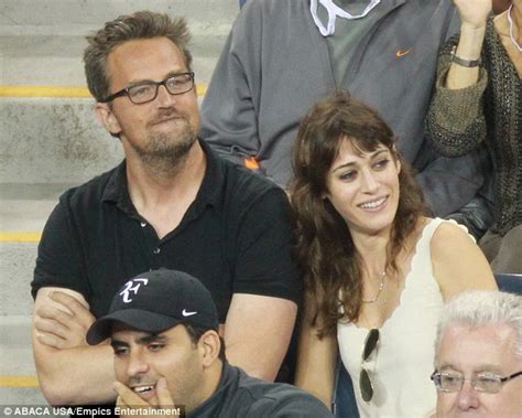 Matthew Perry Split From Girlfriend Lizzy Caplan Because He Didnt Want