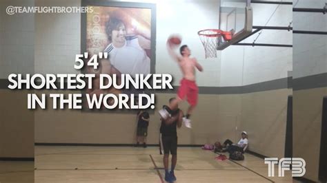 The shortest player to ever dunk is muggsy boughes. 5'4" Shortest Dunker on the PLANET! - YouTube